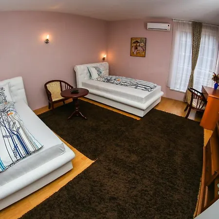 Fontana Hotel